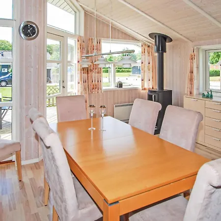3 Bedroom Beautiful In Juelsminde * Sonderby (Midtjylland)