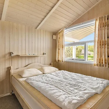 Feriehus Pot Strandby V Juelsminde Ix *